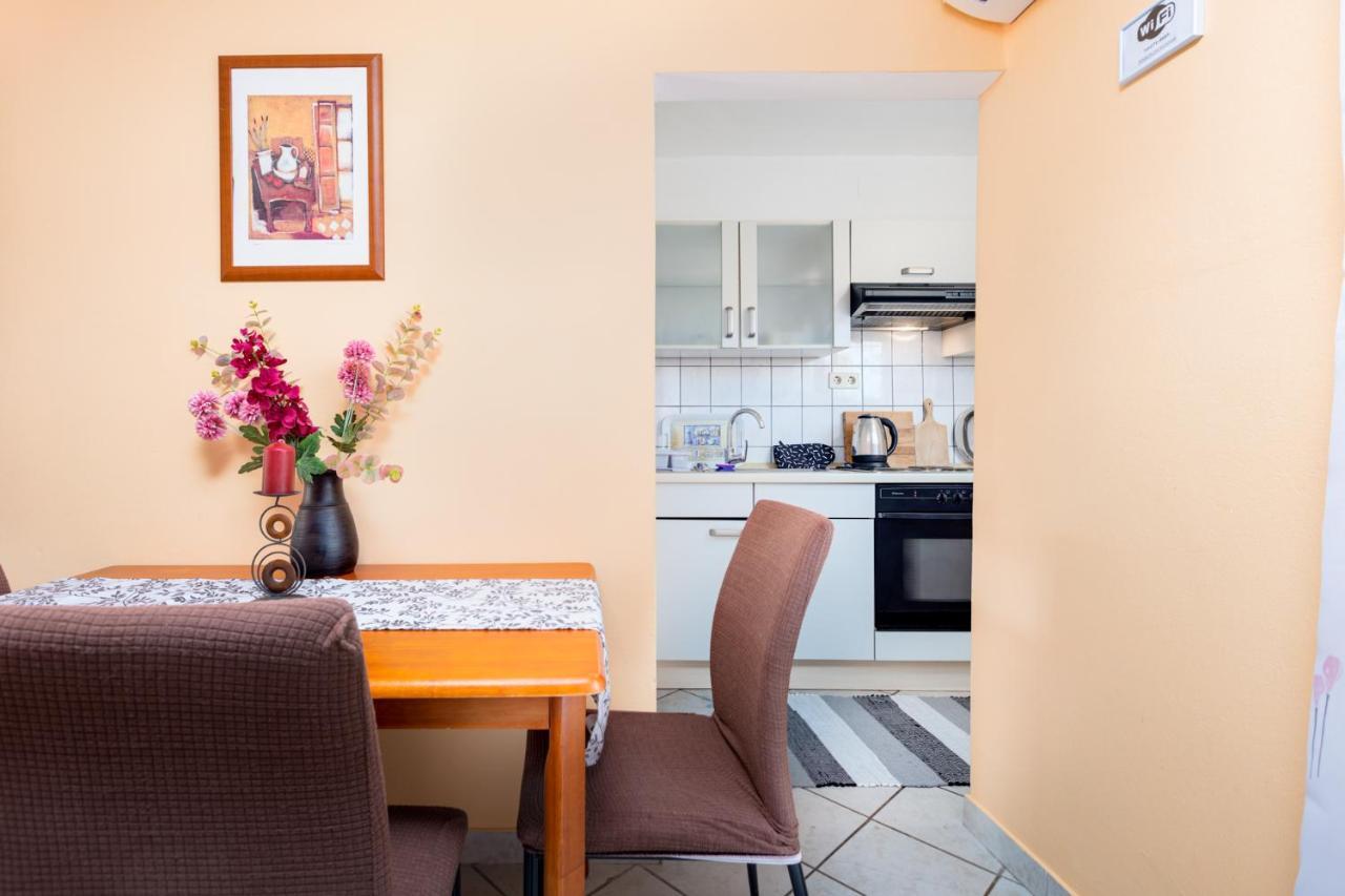 Apartment Ivica Пунат Экстерьер фото